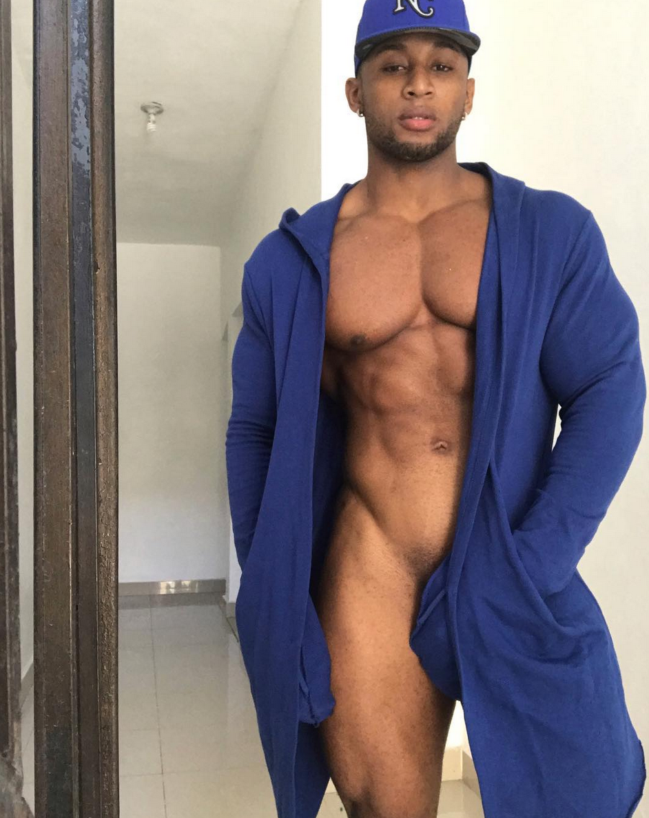 The Dominican Wolf Who (Can) Takes The Whole Cake | inside jamari fox