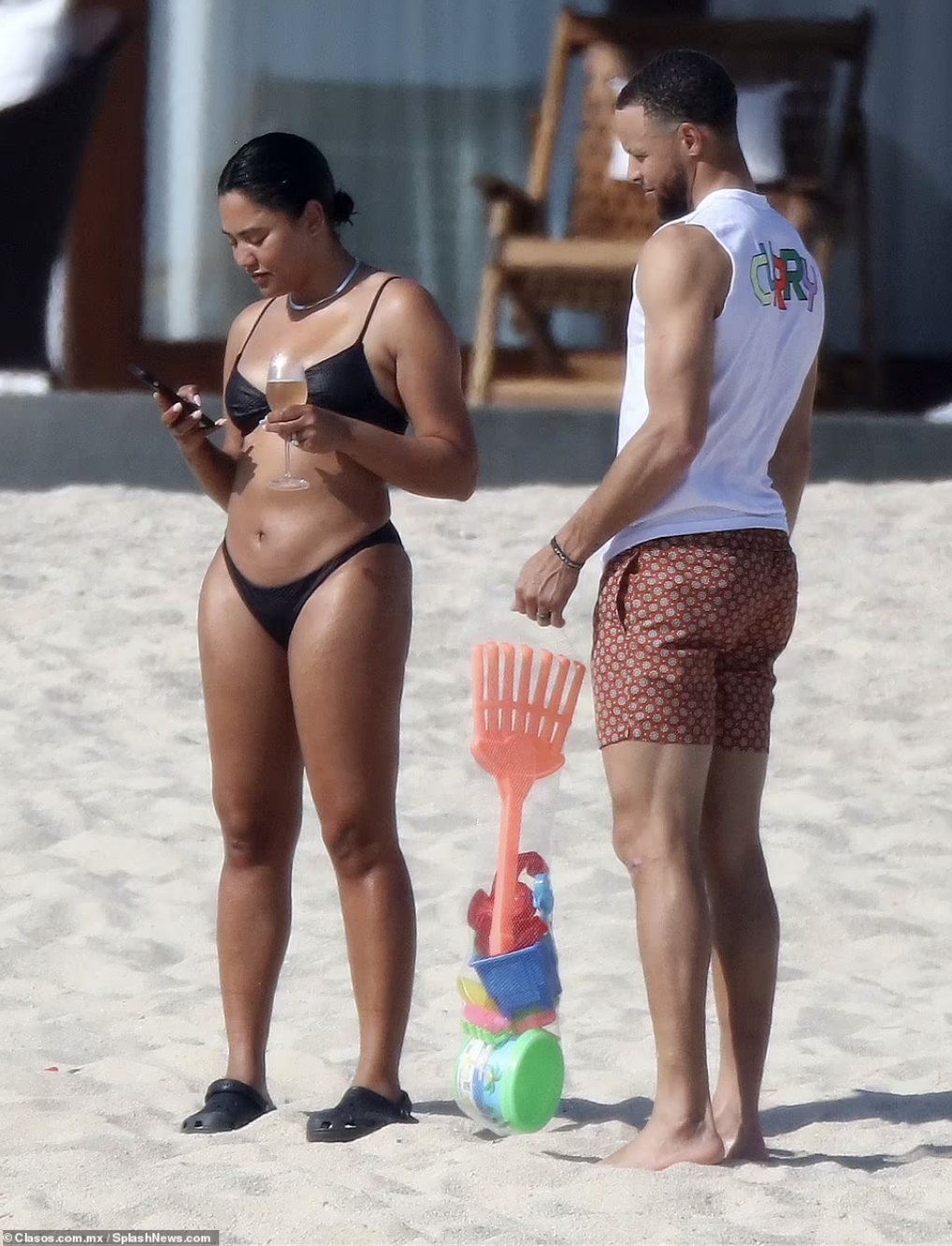 Ayesha currys ass